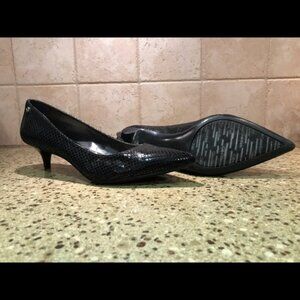 Calvin Klein 8.5 - 8 1/2 kitten heel New w/o box
